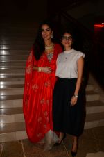 Katrina Kaif came for dinner with Kiran Rao on 26th Oct 2016 (3)_5812f068093cb.jpg