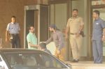 Aamir Khan snapped at Ambani hospital on 29th Oct 2016 (9)_58172c4333945.JPG