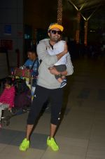 Manish Paul snapped at airport on 6th Nov 2016 (44)_58208dbe73973.JPG