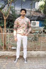 Aditya Seal at the promotion of film Tum Bin II on the sets of Sony TV reality show Super Dancer on 7th Nov 2016 (14)_58219b049a1c2.JPG