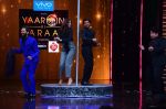 Pole Dancing by SRK and Anushka_5821990ca78c5.jpg