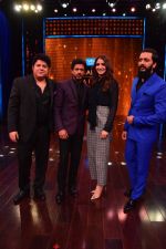 Sajid Khan, Best friends Shah Rukh Khan and Anushka Sharma and host Riteish Deshmukh_582199251693f.jpg