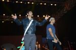 Arjun Rampal, Farhan Akhtar at Rock on 2 concert in Delhi on 8th Nov 2016 (33)_5822c98b8ddd0.jpg