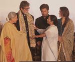 Amitabh Bachchan, Shahrukh Khan, Kajol, Jaya Bachchan at Kolkata Film festival opening on 11th Nov 2016 (62)_5826c45626468.jpg