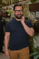 Aamir Khan at Dangal press meet in Mumbai on 12th Nov 2016 (12)_582813b6c87f5.JPG
