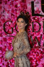 Jacqueline Fernandez at Lux golden rose awards 2016 on 12th Nov 2016 (24)_5827f46b81752.jpg