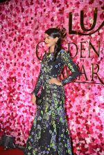 Pooja Hegde at Lux Golden Rose Awards 2016 on 12th Nov 2016 (252)_5828532b8ed1b.JPG