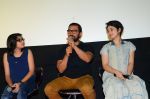 Suhani Bhatnagar, Aamir Khan and Zaira Wasim at Dangal press meet in Mumbai on 12th Nov 2016 (15)_5828131e8dedd.JPG