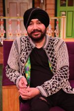  Daler Mehndi on The Kapil Sharma Show on 16th Nov 2016 (3)_582d522628957.JPG