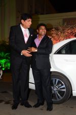 Johnny Lever at Wedding reception of stylist Shaina Nath daughter of Rakesh Nath on 17th Nov 2016 (54)_582eac468256c.JPG