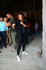 Sonakshi Sinha, John Abraham at Force 2 photo shoot in Mumbai on 17th Nov 2016 (13)_582e950960362.jpg