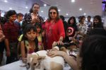 Farah Khan at pet adoption in Mumbai on 27th Nov 2016 (21)_583bdc2eb4364.jpg