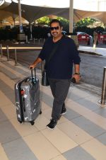 Shankar Mahadevan snapped at airport on 28th Nov 2016 (7)_583d295f981ec.JPG