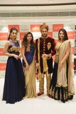 Rohit Khandelwal  felicitated by Brand Mebaz On Winning Mr.World-2016 on 29th Nov 2016 (29)_583e70e0eefee.jpg