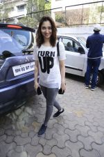 Tammanah Bhatia snapped leaving dance practise session on 1st Dec 2016 (3)_5841140bd8aad.jpg