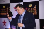 Rishi Kapoor at 22nd Star Screen Awards 2016 on 4th Dec 2016 (136)_5845397ce2abe.JPG