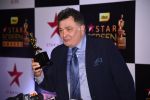 Rishi Kapoor at 22nd Star Screen Awards 2016 on 4th Dec 2016 (139)_5845397edb691.JPG