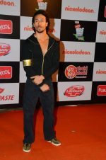 Tiger Shroff at Nickelodeon_s Kids Choice Awards on 5th Dec 2016 (36)_5846611c015b0.jpg