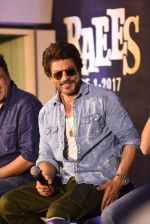Shahrukh Khan at Raes trailer launch on 7th Dec 2016 (128)_58490de128538.JPG