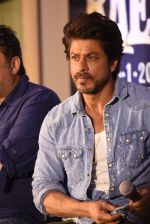 Shahrukh Khan at Raes trailer launch on 7th Dec 2016 (133)_58490de46ea07.JPG