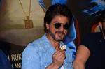 Shahrukh Khan at Raes trailer launch on 7th Dec 2016 (71)_58490dc7e019d.JPG