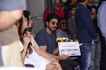 Shahrukh Khan at Vikram Phadnis Debut film launch on 10th Dec 2016 (113)_584d6a1aec044.JPG