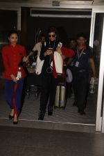 Jacqueline Fernandez snapped at airport on 14th Dec 2016 (19)_58525893ccff9.JPG