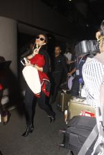 Jacqueline Fernandez snapped at airport on 14th Dec 2016 (24)_58525897a3205.JPG