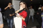 Jacqueline Fernandez snapped at airport on 14th Dec 2016 (28)_5852589a6a171.JPG