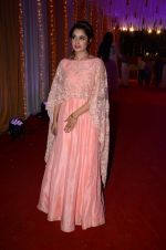 Yuvika Chaudhary at Photographer Munna S wedding reception on 18th Dec 2016 (136)_585792cded108.JPG