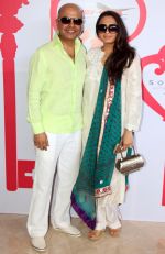 Naved Jaffrey with wife at Harvey India_s Christmas Brunch hosted by Joe Rajan_585a1c78c8542.JPG