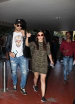 Alia Bhatt, Sidharth Malhotra snapped at airport on 21st Dec 2016 (13)_585b791d4e966.jpg