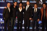 Shah Rukh Khan at a press meet to announce Indian Academy Awards on 21st Dec 2016 (54)_585b8a3f8e261.JPG