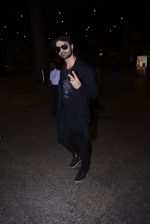 Ashmit Patel snapped at airport on 1st Jan 2016 (59)_5869f6bf80610.JPG
