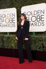 celeb at 74th Golden Globe Awards on 8th Jan 2017 (114)_587356629edcd.jpg