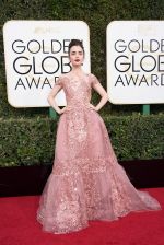 celeb at 74th Golden Globe Awards on 8th Jan 2017 (128)_587356719b2ea.jpg