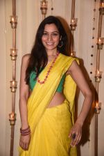 at Roopa and Mitali Vohra_s Lohri and caledar launch on 13th Jan 2017 (8)_587a2031994ef.JPG