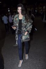 Jacqueline Fernandez snapped at the airport on 17th Jan 2017 (19)_588081e06c3d4.JPG
