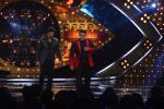 Salman Khan and Shah Rukh Khan promote Raees at Bigg Boss Weekend Ka Vaar on 20th Jan 2017(11)_5883676a46494.JPG