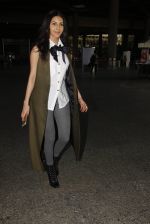 Amyra Dastur snapped at airport on 22nd Jan 2017 (47)_5885affb82623.JPG