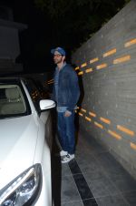 Hrithik Roshan party in the night on 21st Jan 2017 (23)_5885a5014e617.JPG
