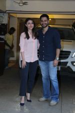 Soha Ali Khan and Kunal Khemu snapped on the occasion of their wedding anniversary on 25th Jan 2017 (1)_58899e25d654a.jpg