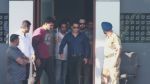 Salman Khan snapped at Airport - Returns from Jodhpur (2)_588df3452f6dd.jpg