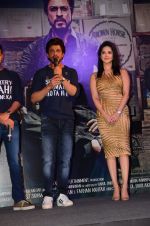 Shah Rukh Khan, Sunny Leone, Nawazuddin Siddiqui at Raees success bash in Mumbai on 30th Jan 2017 (84)_589039318d5a2.JPG