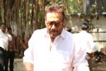 Jackie Shroff at the Furneral Of Sunil Shetty_s Father Veerappa T Shetty on 2nd March 2017 (76)_58b93679043b5.JPG