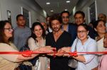 Shah Rukh Khan Launches Bone Marrow Transplant Centre & Birthing Centre at Nanavati Super Speciality Hospital with Chairman and M.D. Abhay Soi and family (6)_58ce76a569c9a.JPG