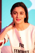 Alia Bhatt at The Launch Of Life Sim Experiential Game Alia Bhatt Star Life on 21st March 2017 (27)_58d21dc50f8ef.JPG