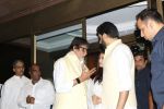 Abhishek Bachchan, Amitabh Bachchan at Aishwarya Rai Father_s Prayer Meet on 21st March 2017 (115)_58d368503a58f.JPG