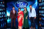 Vidya Balan on the Sets Of Indian Idol to Promote Film Begum Jaan on 22nd March 2017 (1)_58d370af0fba4.JPG