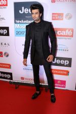 Manish Paul at the Red Carpet Of Most Stylish Awards 2017 on 24th March 2017 (34)_58d6536b0c791.JPG